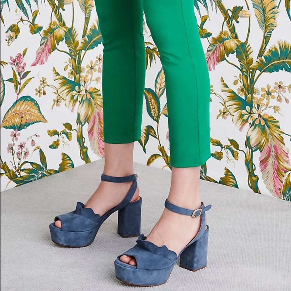 🆕NWT Anthropologie Suede Ruffled Platform Heels